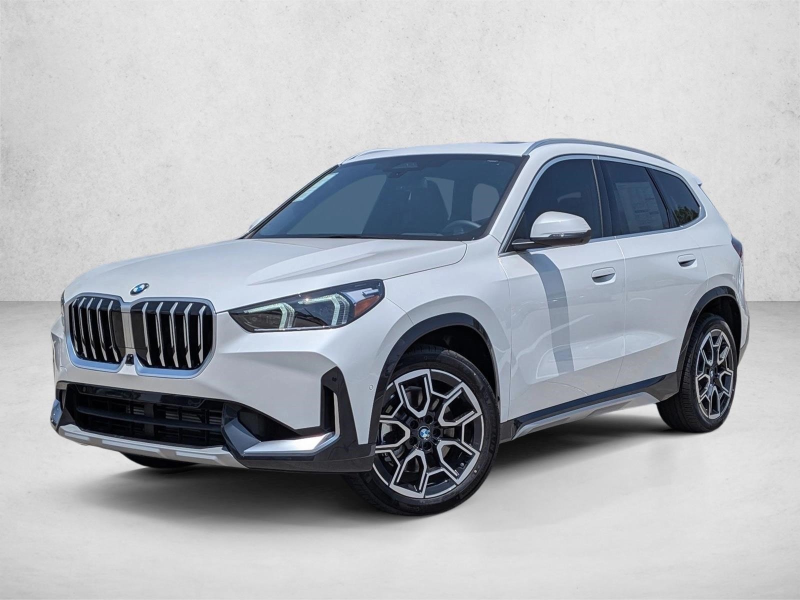 2026 BMW X1 xDrive28i's photo