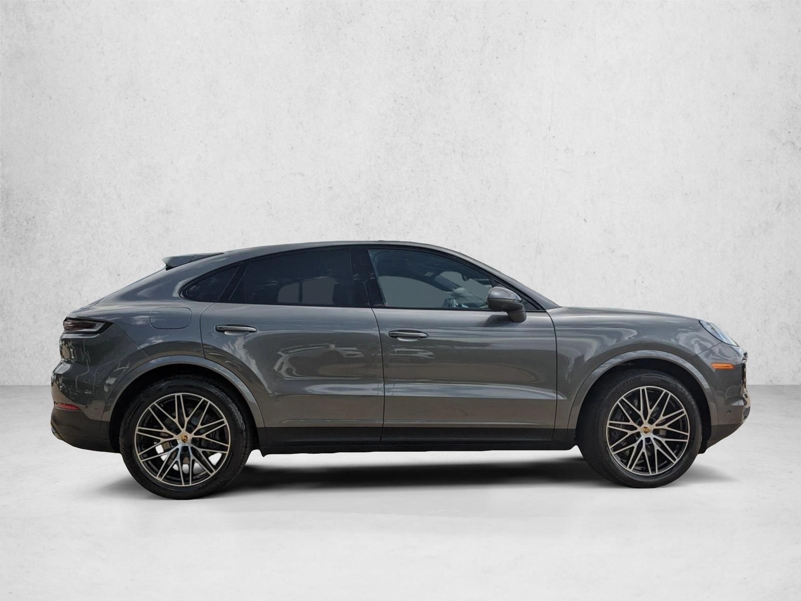 2024 Porsche Cayenne Coupe photo 4