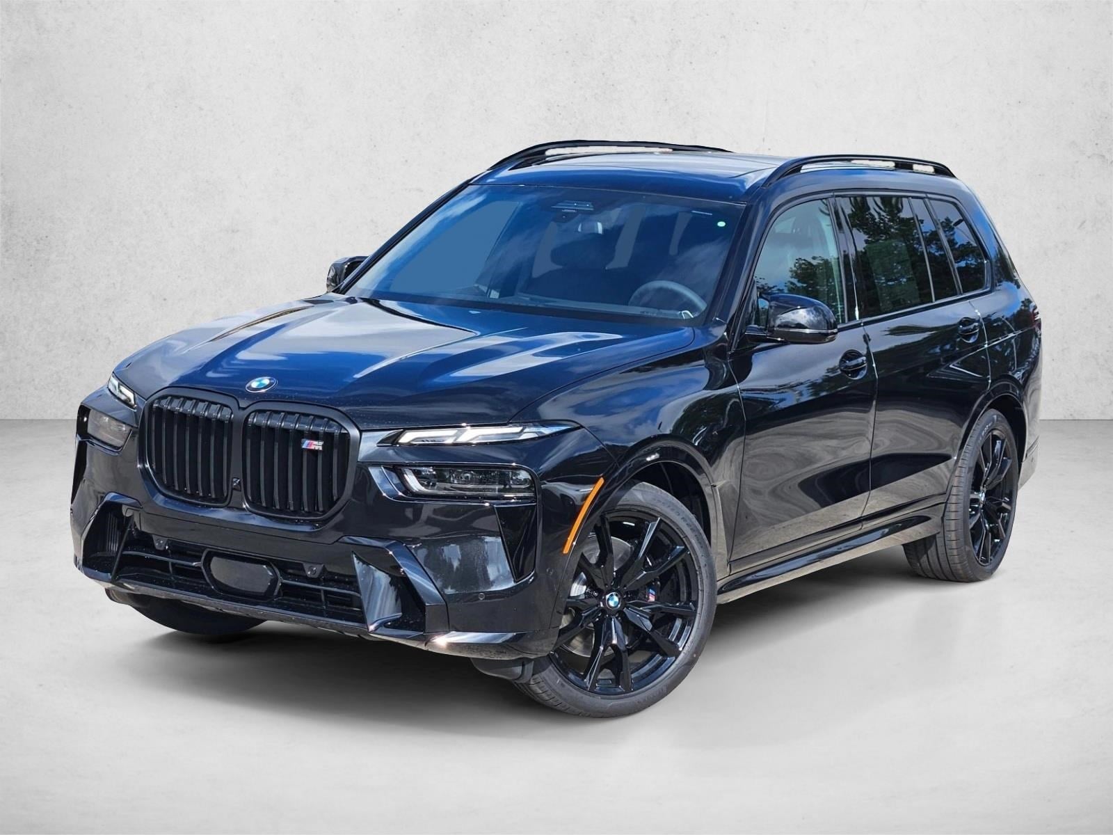 2026 BMW X7 M60i's photo