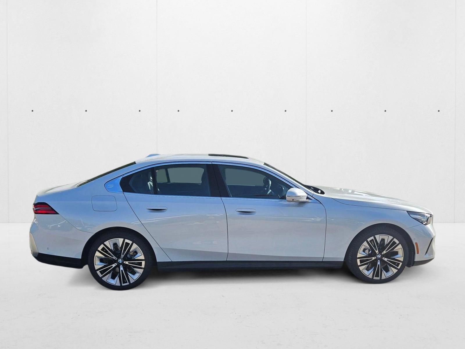 2026 Bmw 530i photo 4