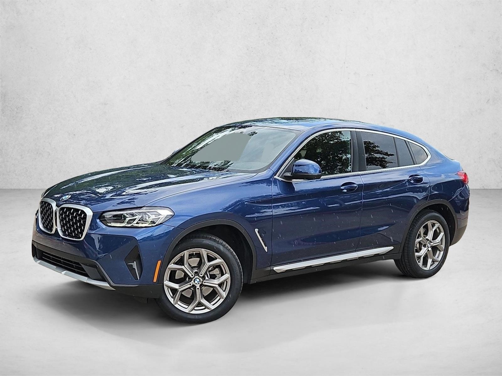 2025 BMW X4 xDrive30i's photo