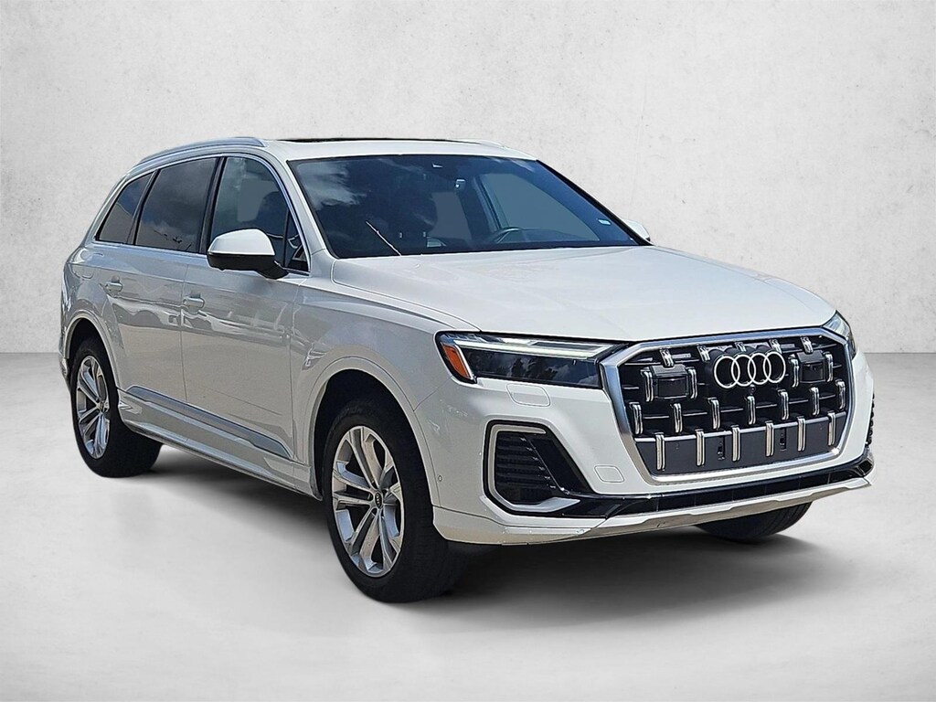 Used 2025 Audi Q7 55 Premium SUV