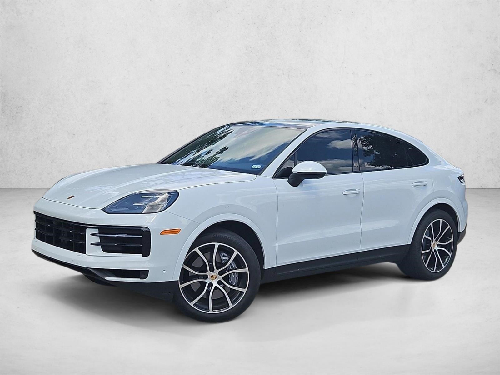 2024 Porsche Cayenne -'s photo