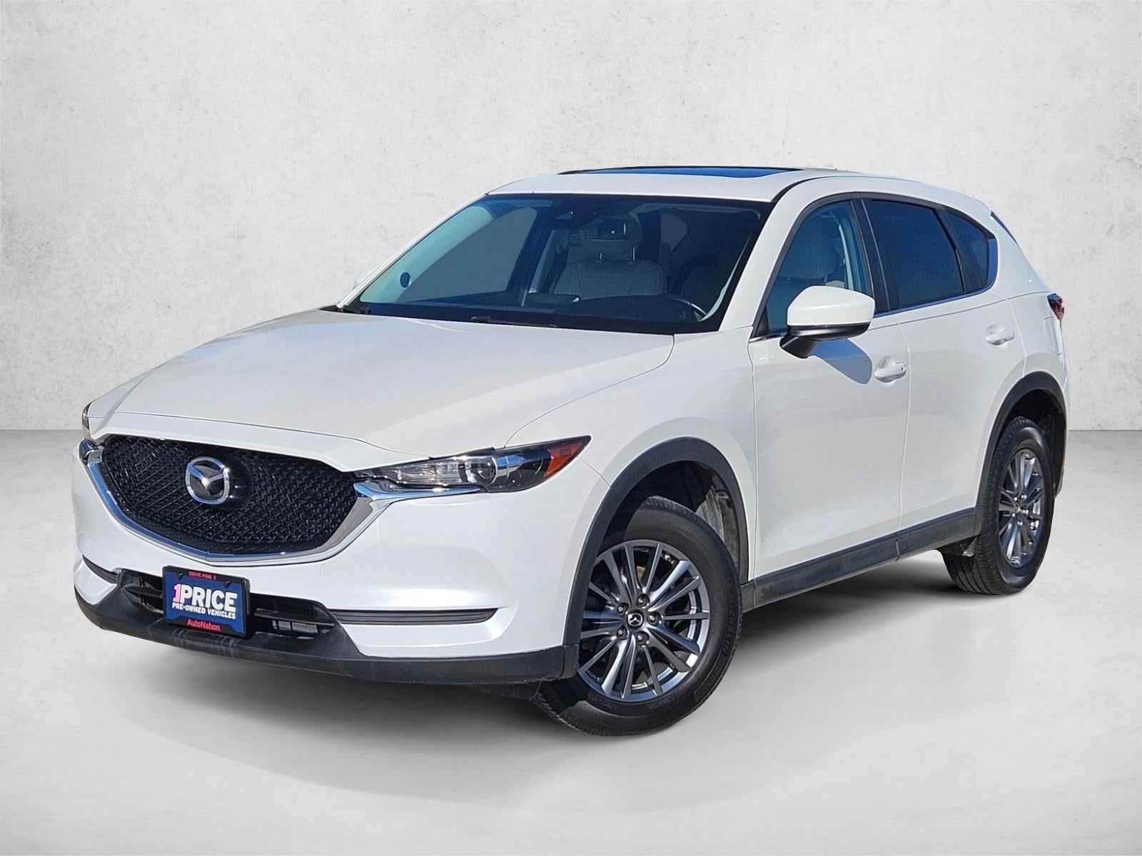 2017 Mazda CX-5 Touring auto's photo