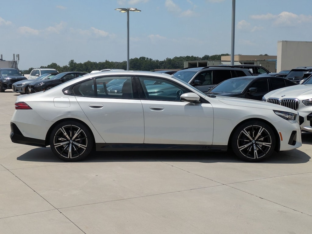 Used 2025 BMW 530i xDrive Sedan