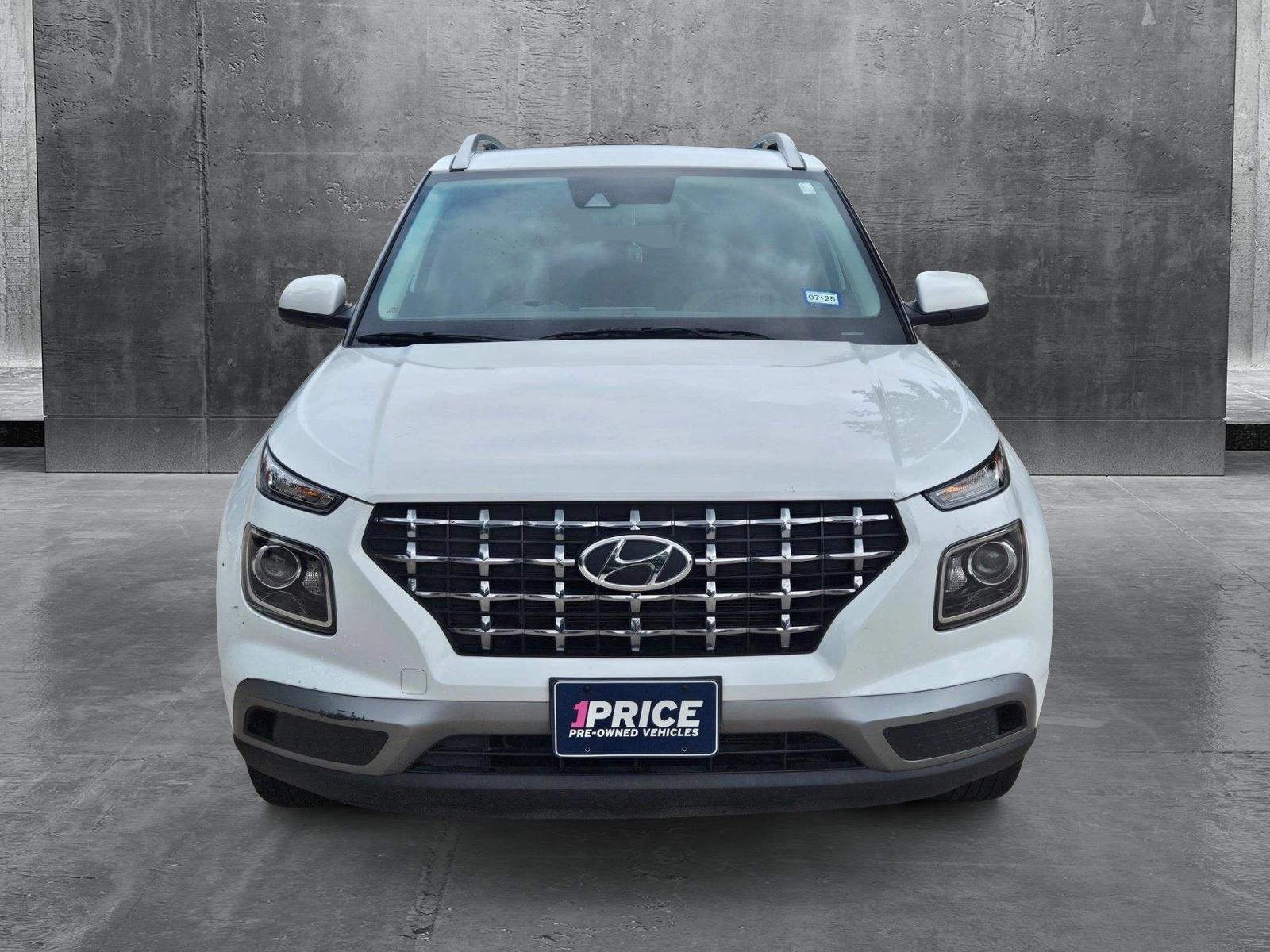 Used 2022 Hyundai Venue SEL with VIN KMHRC8A34NU189186 for sale in The Woodlands, TX