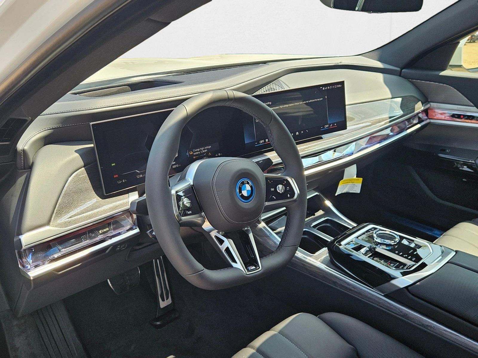 2026 BMW i7 50 - Photo 9