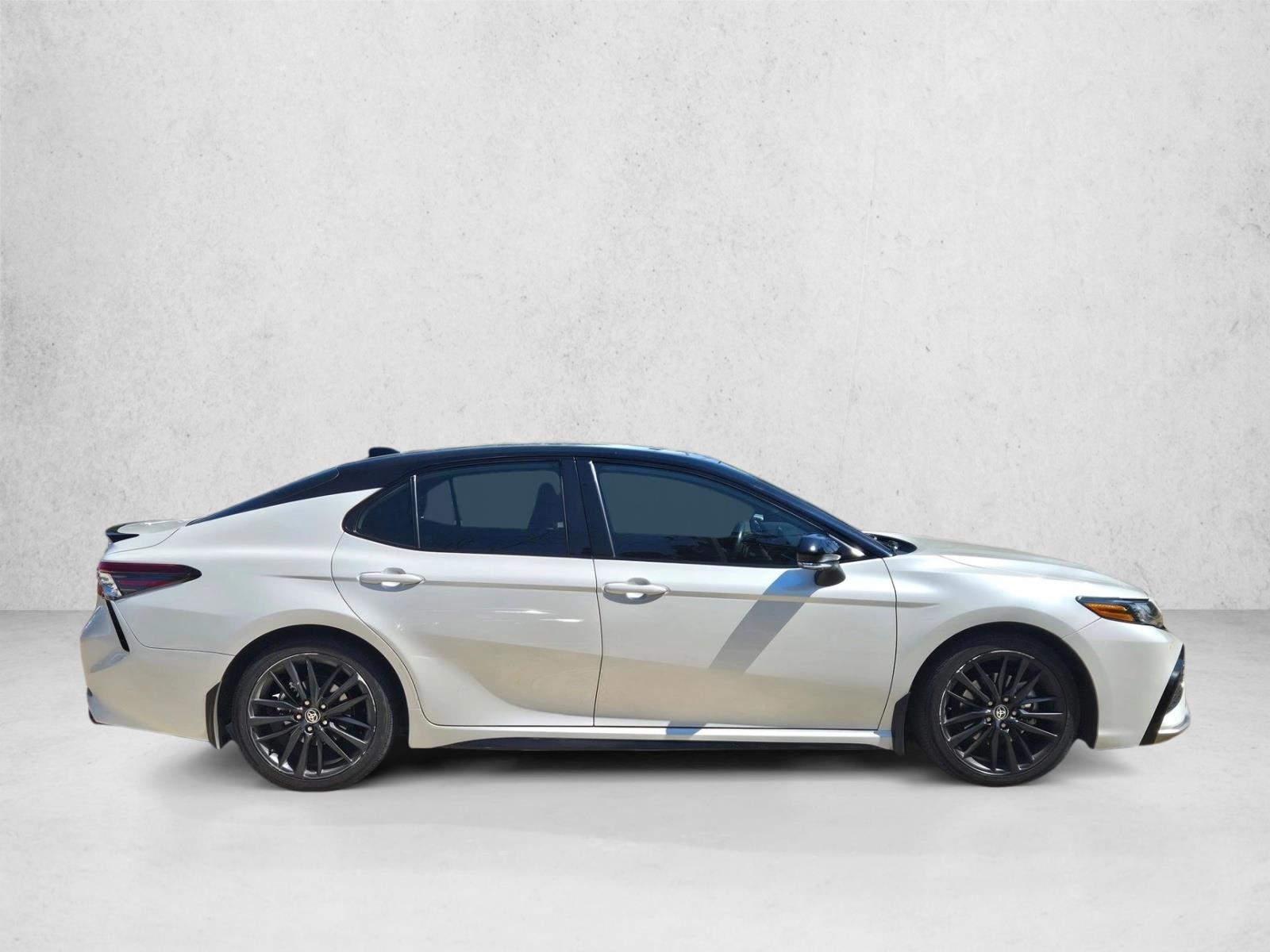 2021 Toyota Camry XSE V6 photo 4
