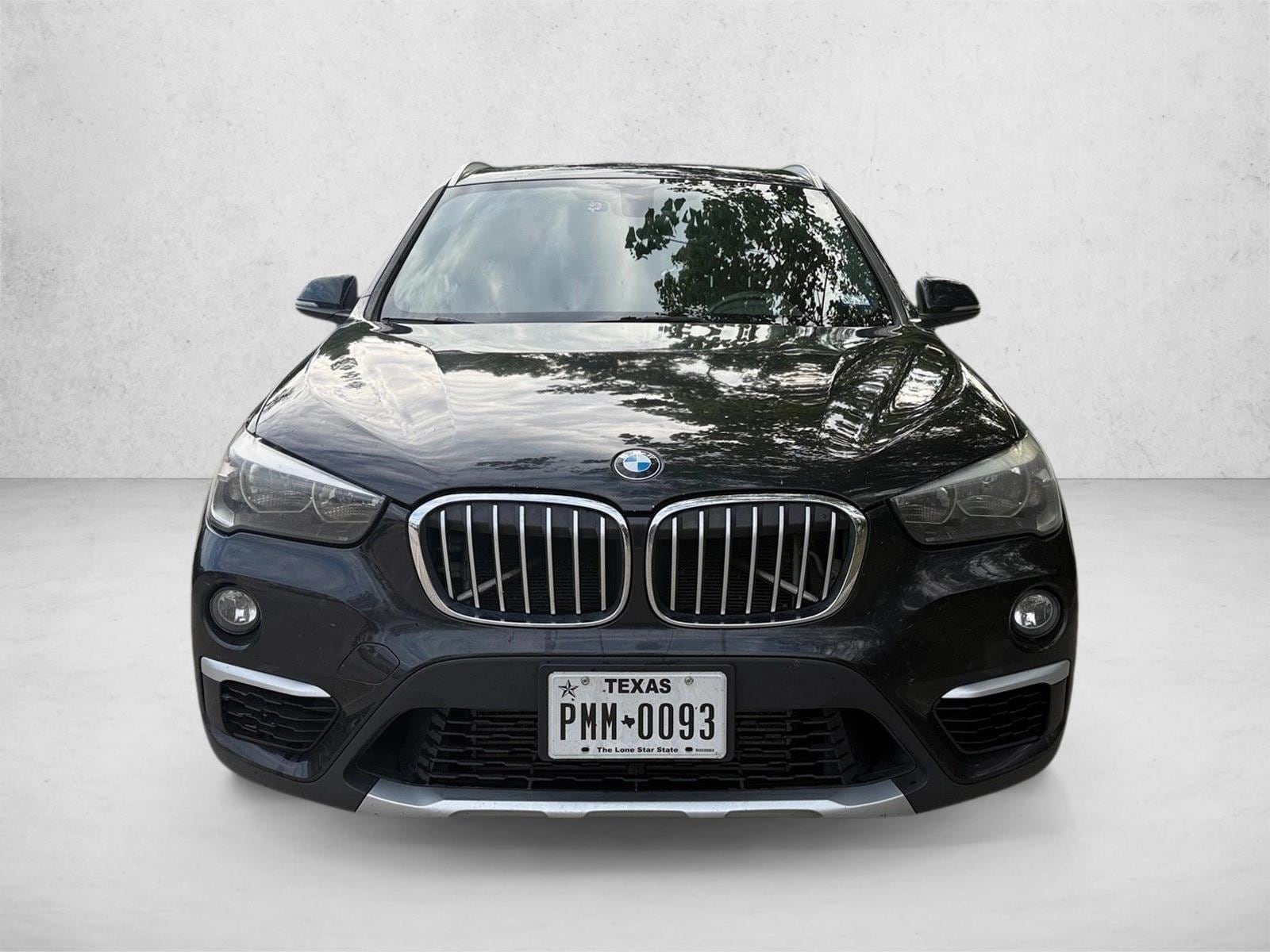 Used 2018 BMW X1 28i with VIN WBXHT3C33J3H32727 for sale in Conroe, TX