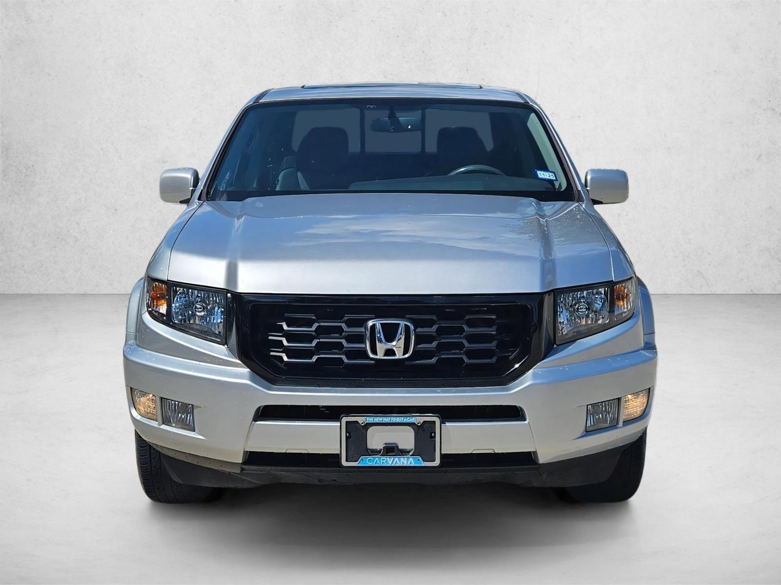 2014 Honda Ridgeline SE photo 2