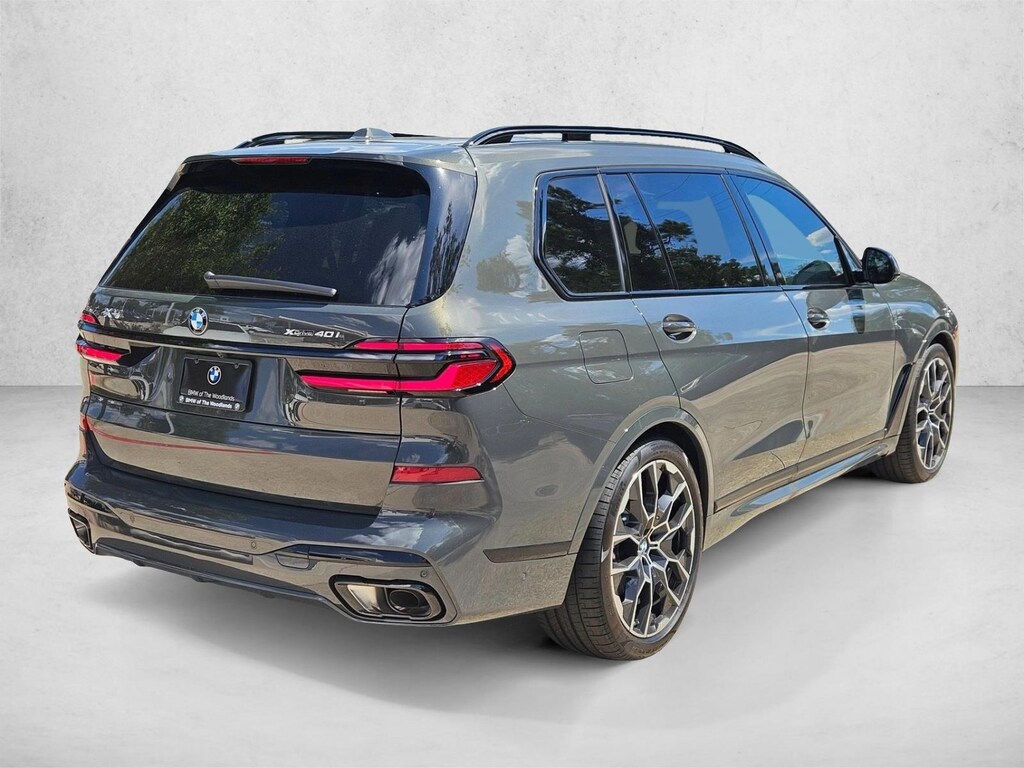 New 2026 BMW X7 xDrive40i SUV