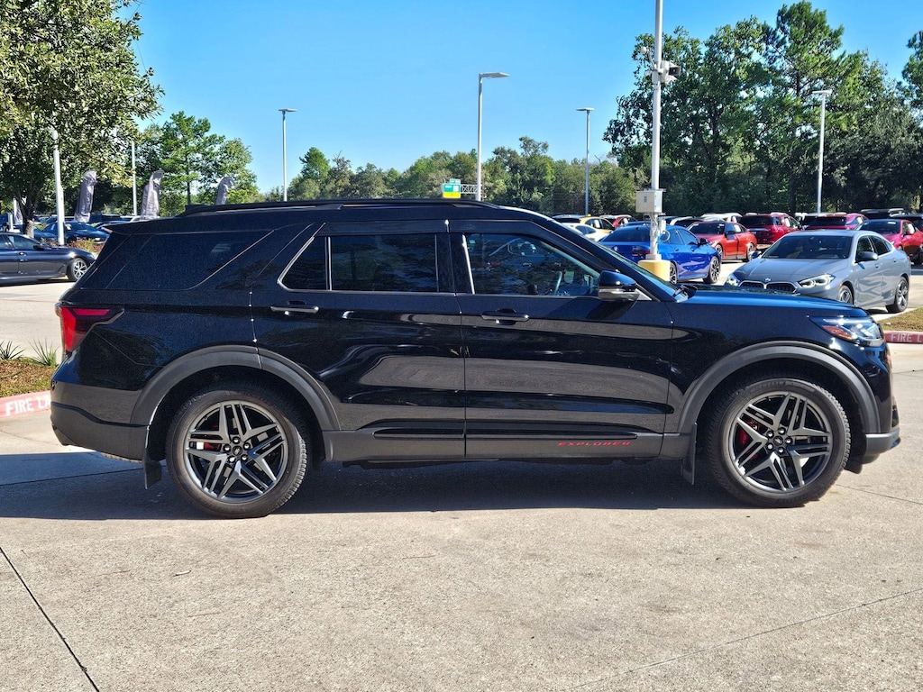 Used 2025 Ford Explorer ST SUV