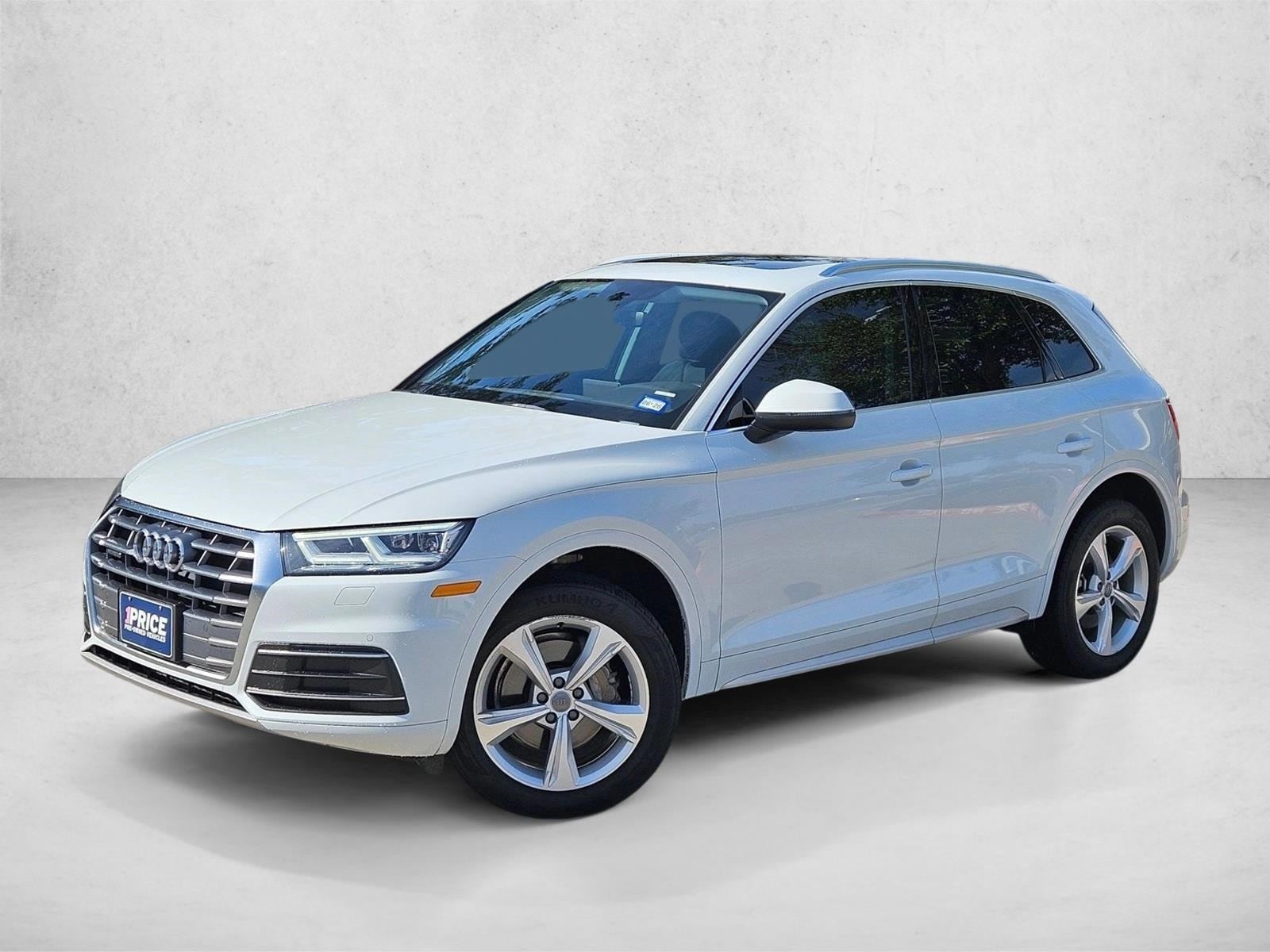 2020 Audi Q5 Premium Plus's photo