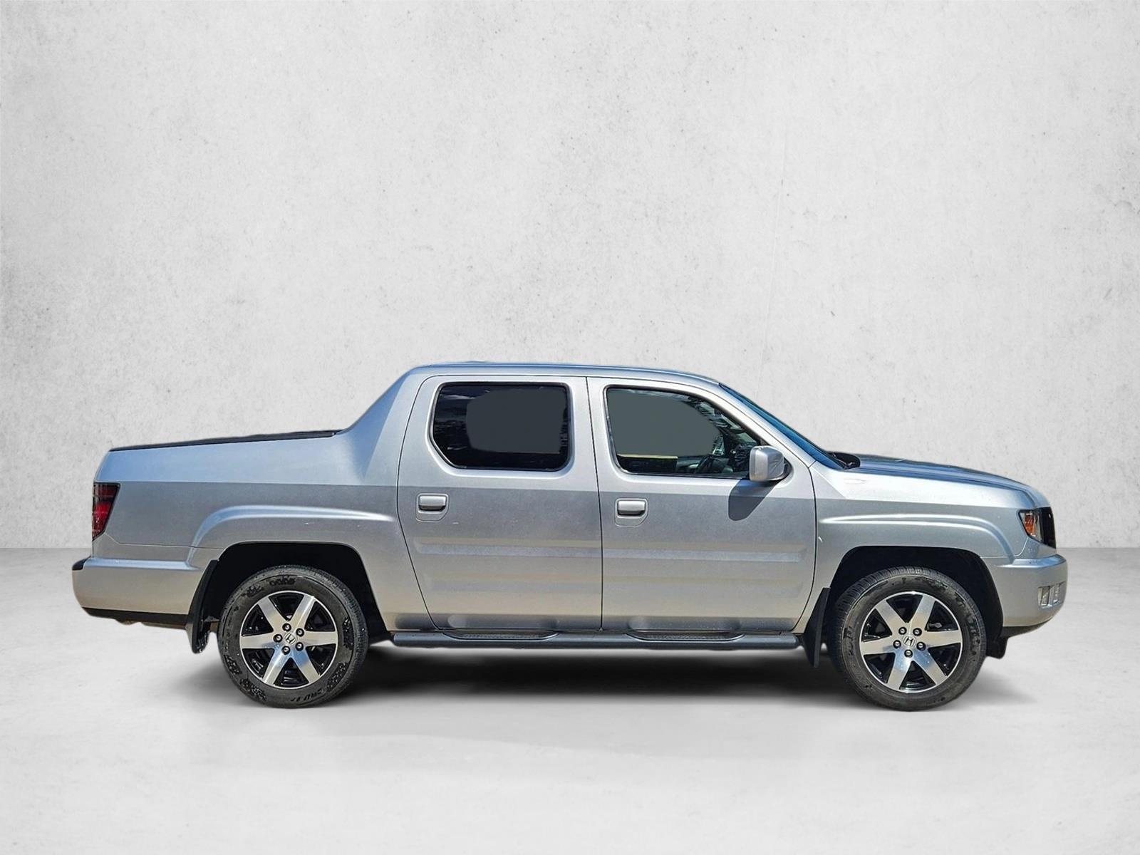 2014 Honda Ridgeline SE photo 4