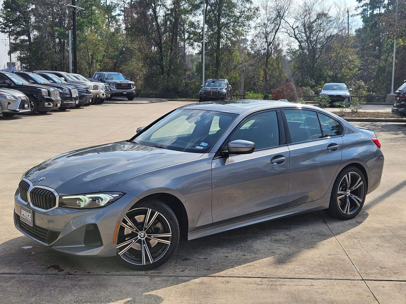 2023 BMW 3 Series 330i's photo