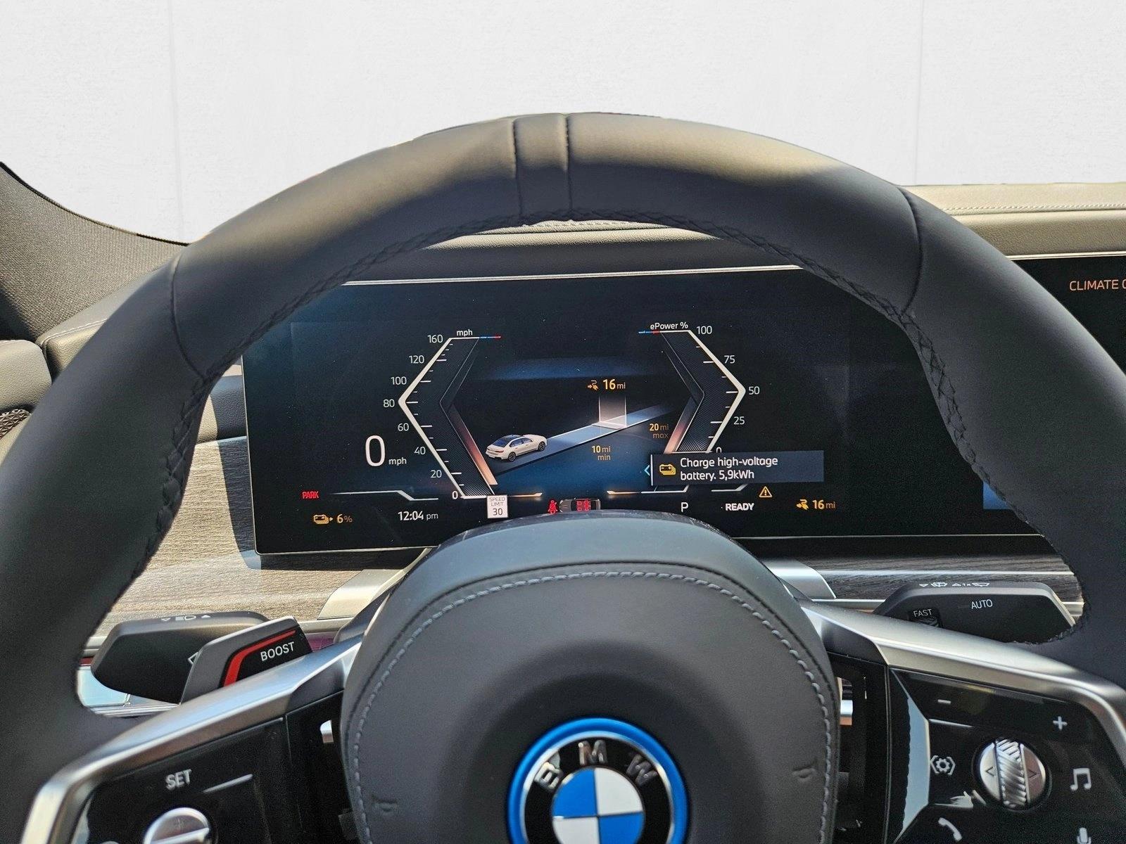 2026 BMW i7 50 - Photo 12