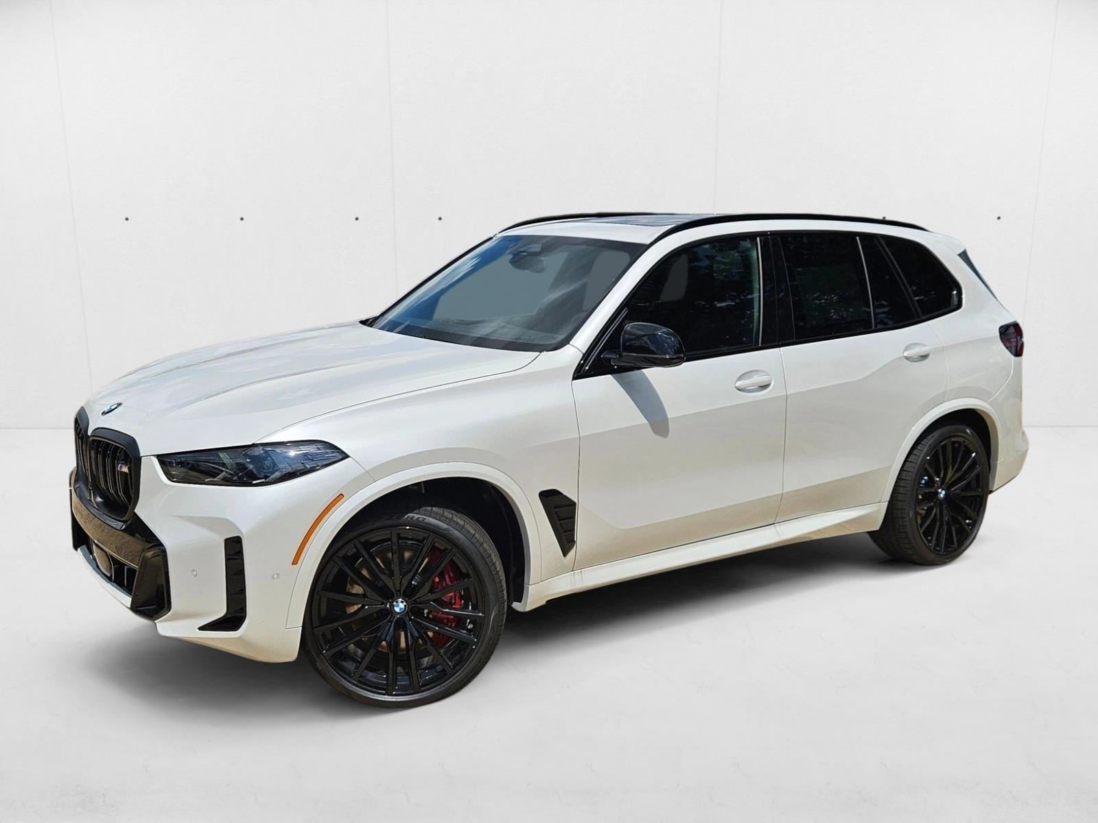 2026 BMW X5 M60i's photo