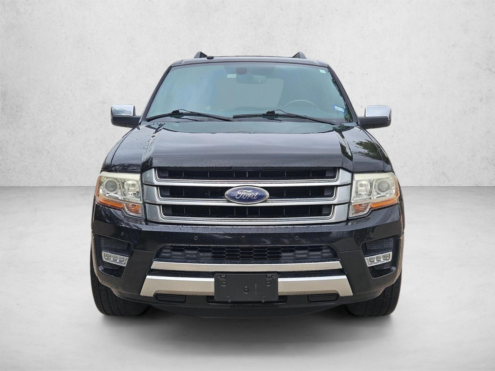 2017 Ford Expedition Platinum photo 2