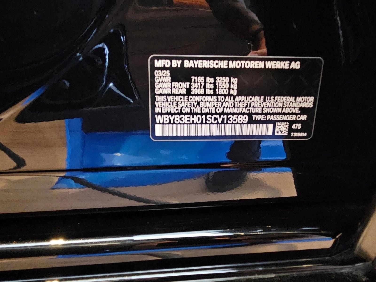 2025 BMW i7 M70 - Photo 19