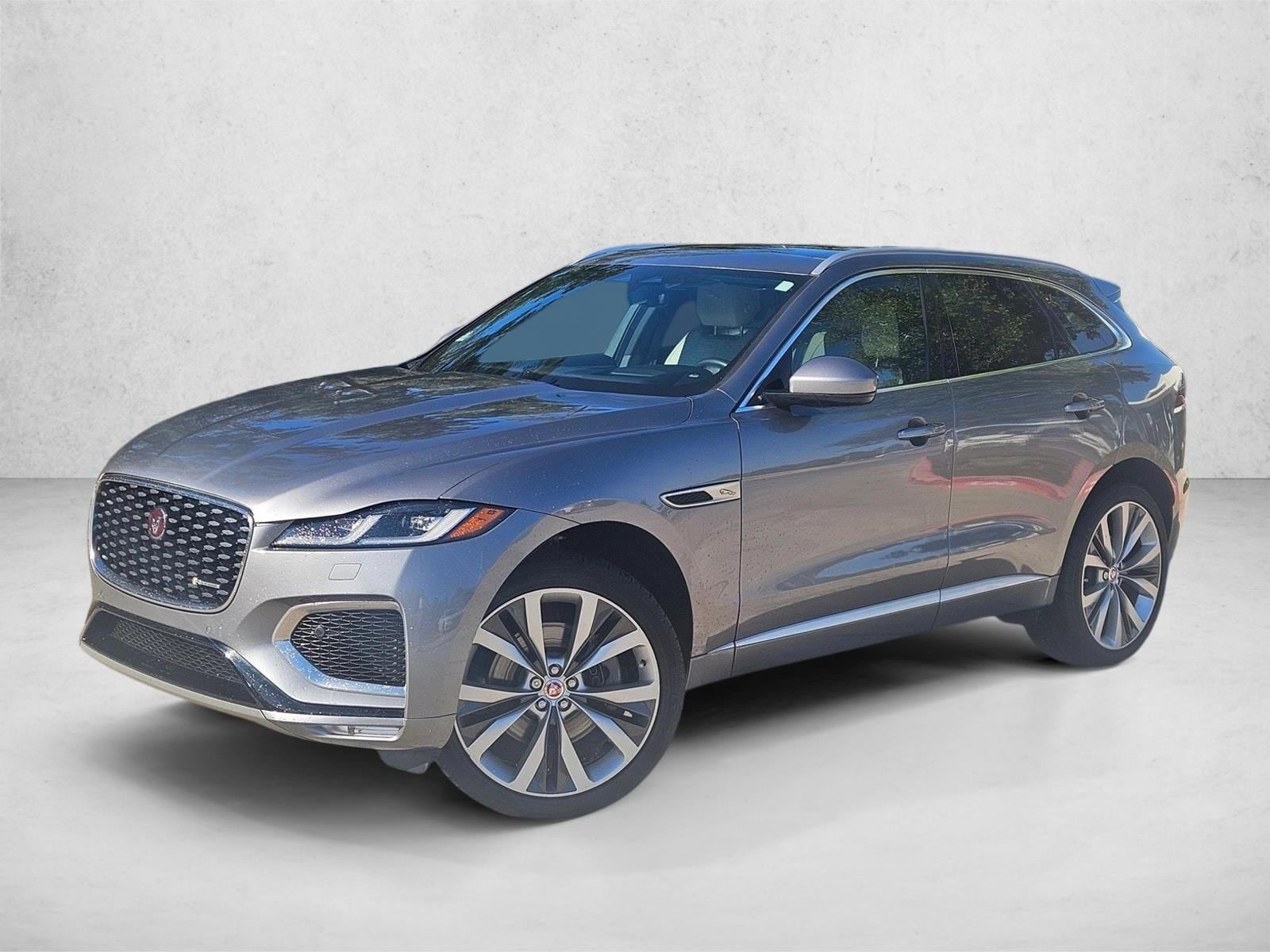 2023 Jaguar F-Pace R-Dynamic S's photo