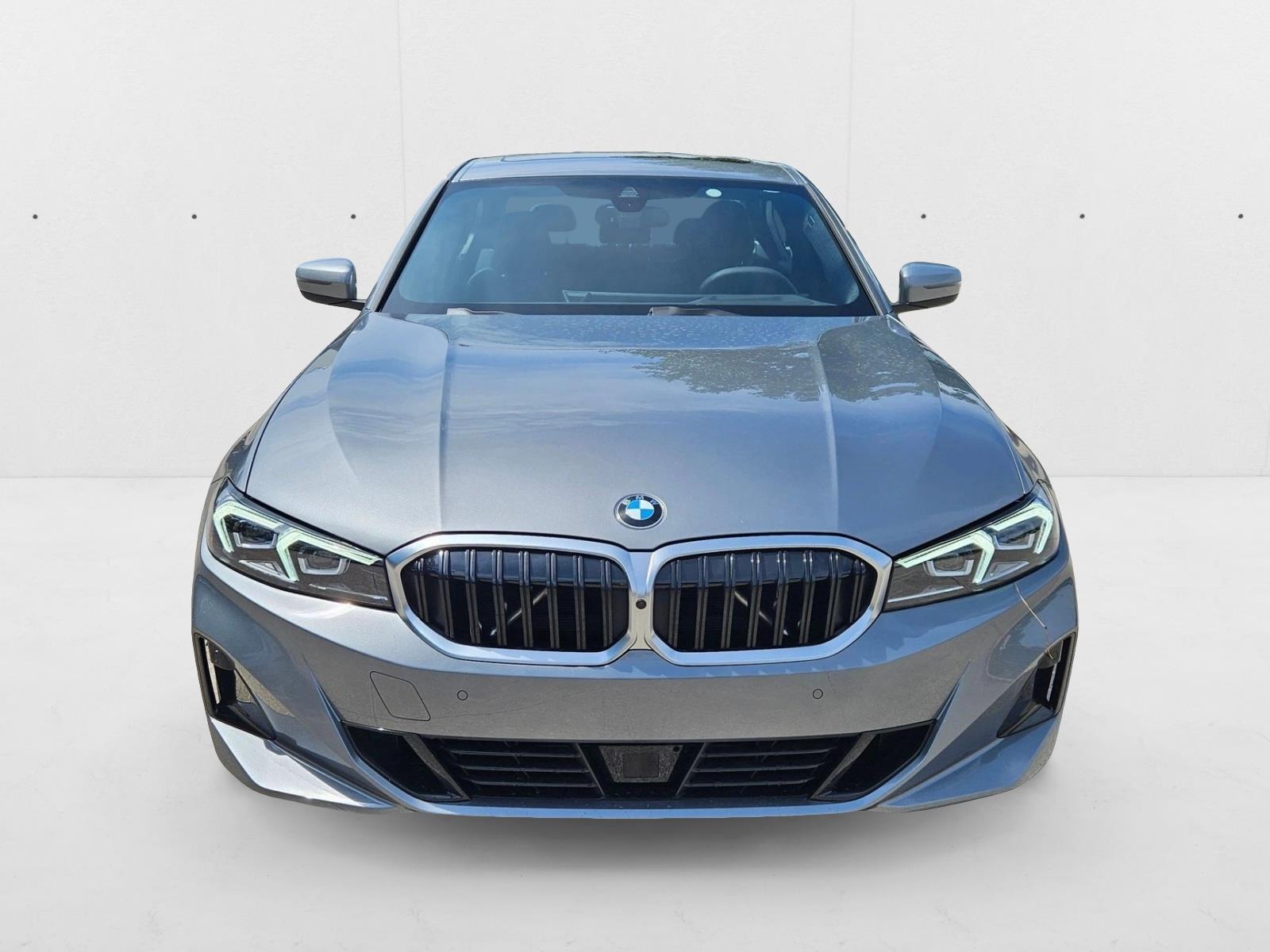 2025 Bmw 330i xDrive Sedan photo 2