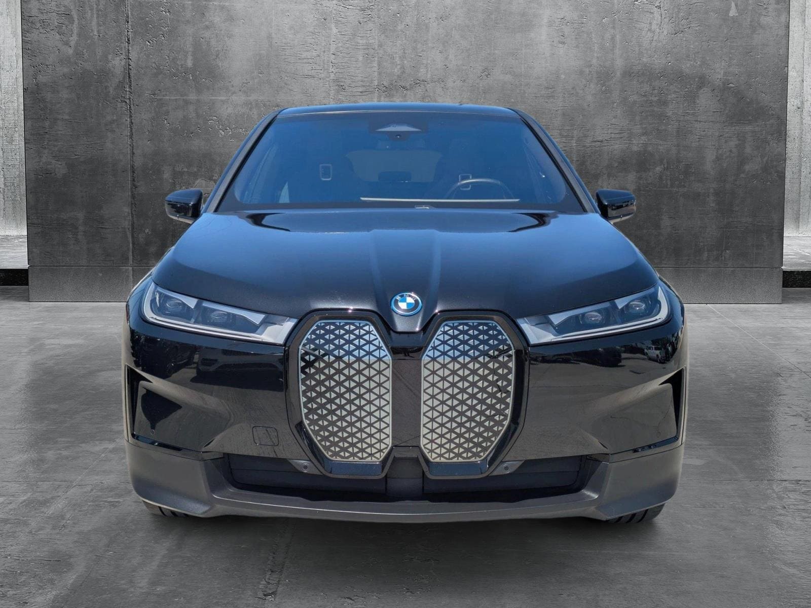 Used 2024 BMW iX Base with VIN WB523CF00RCR95167 for sale in The Woodlands, TX