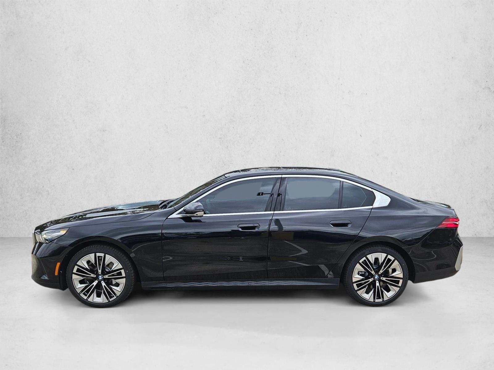 2026 BMW 5 Series 530i - Photo 8