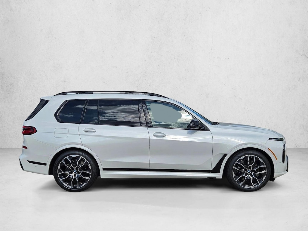 New 2026 BMW X7 M60i SUV