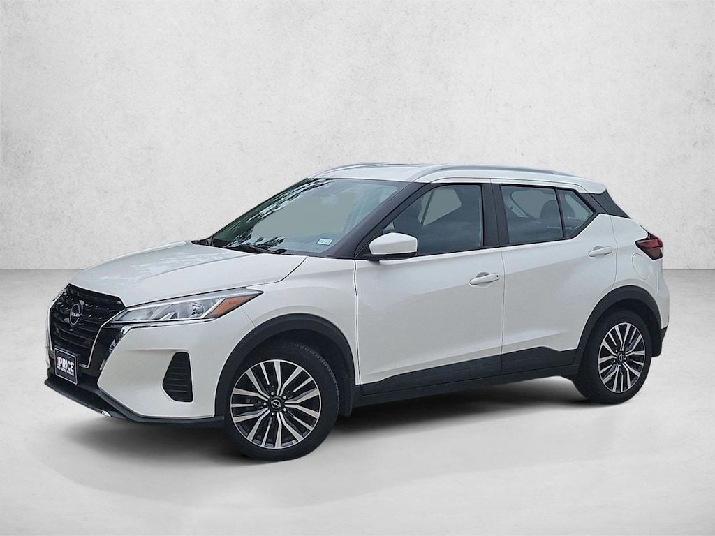 Used 2022 Nissan Kicks SV SUV