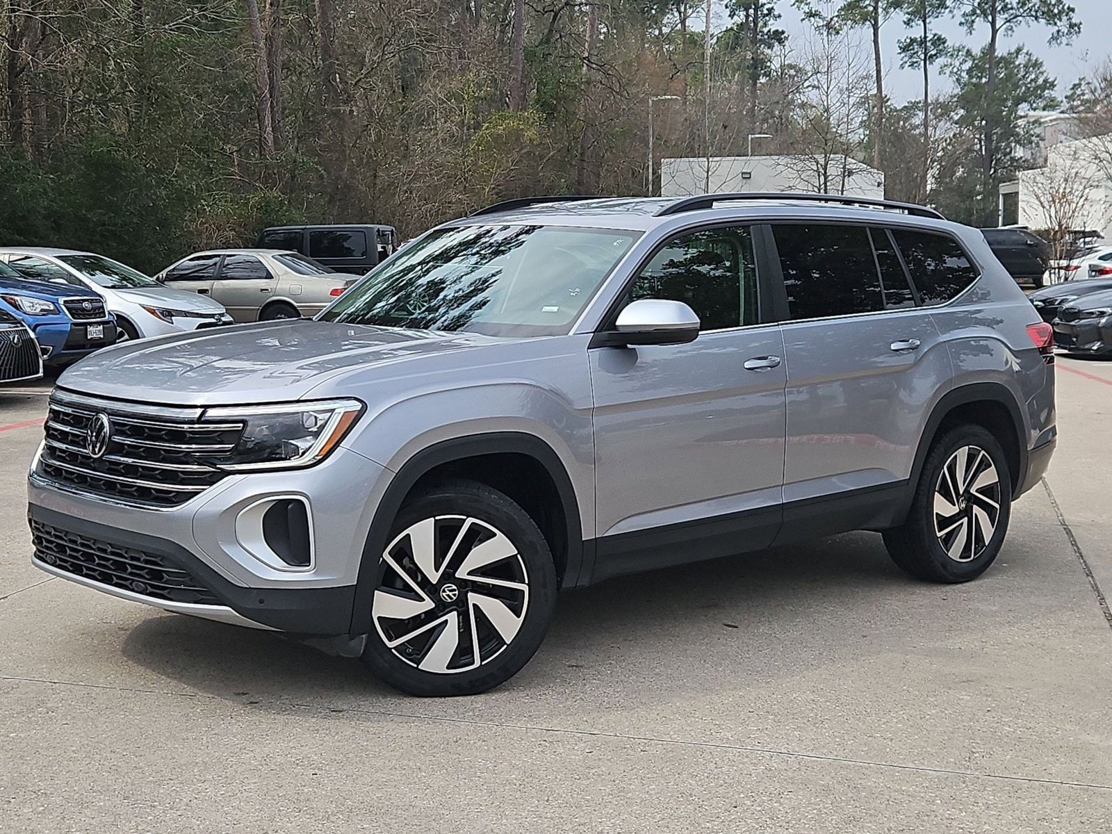 2024 Volkswagen Atlas SE w/Tech