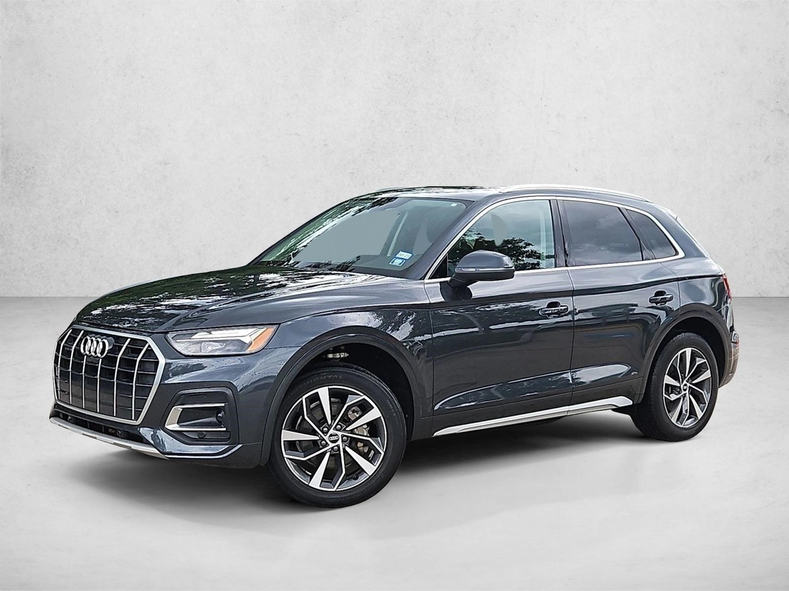 2021 Audi Q5 45 Premium Plus's photo
