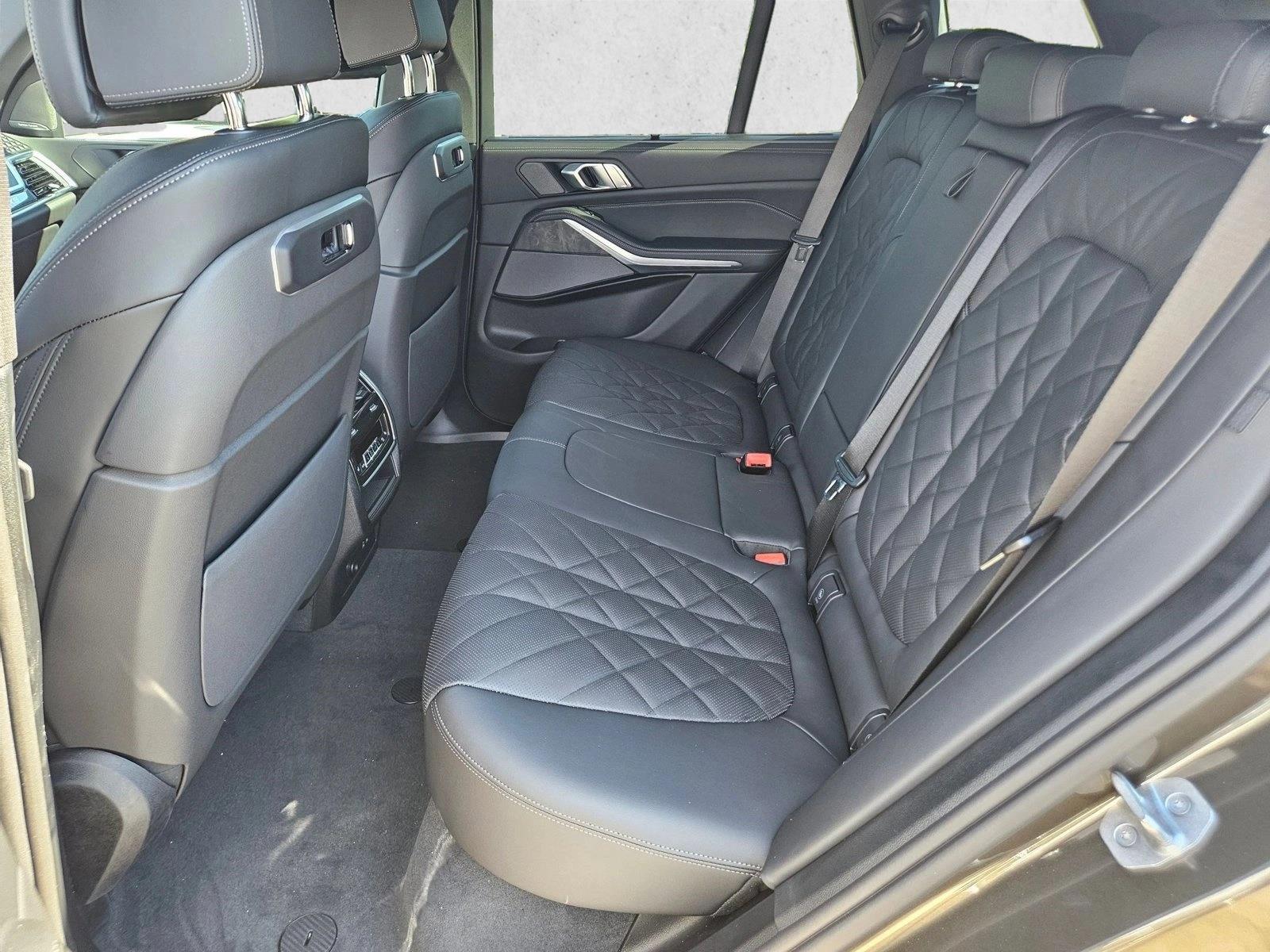 2026 BMW X5 40i - Photo 16