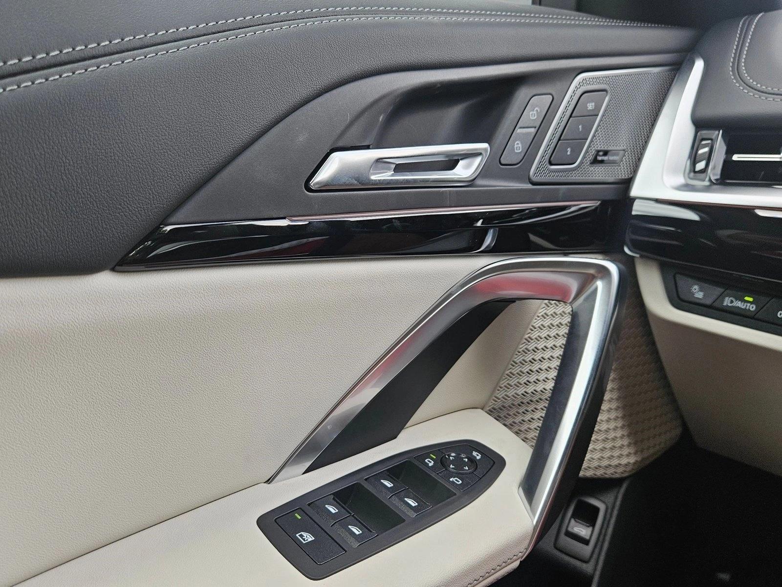 2026 BMW X1 28i - Photo 16