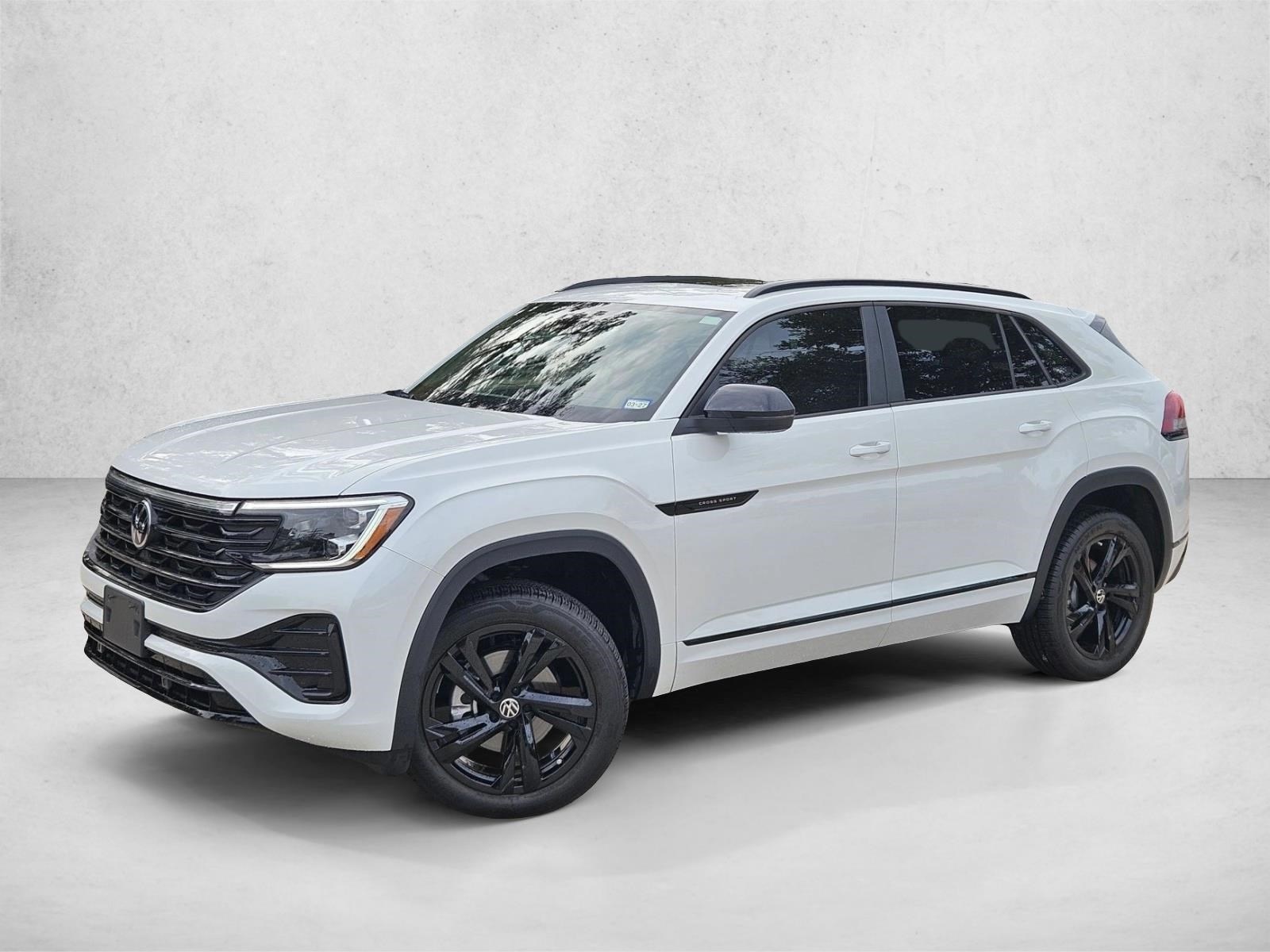 2025 Volkswagen Atlas Cross Sport SEL R-LINE's photo