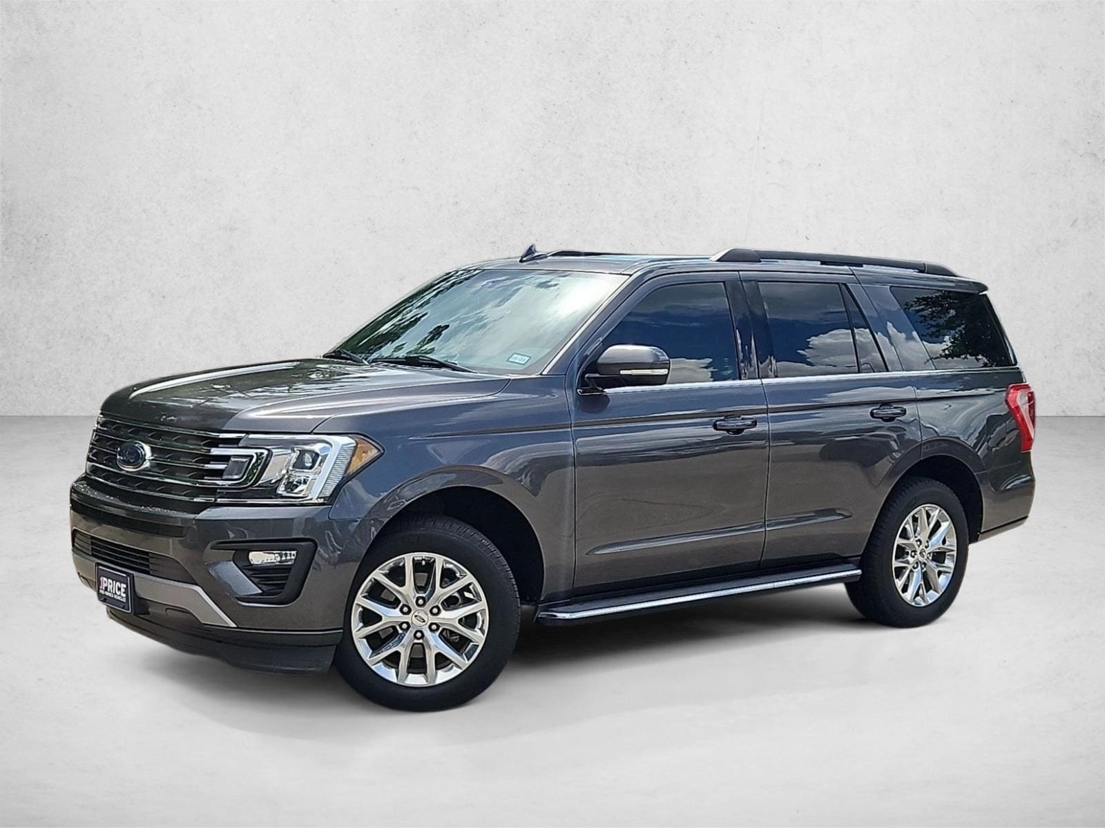 2021 Ford Expedition XLT's photo