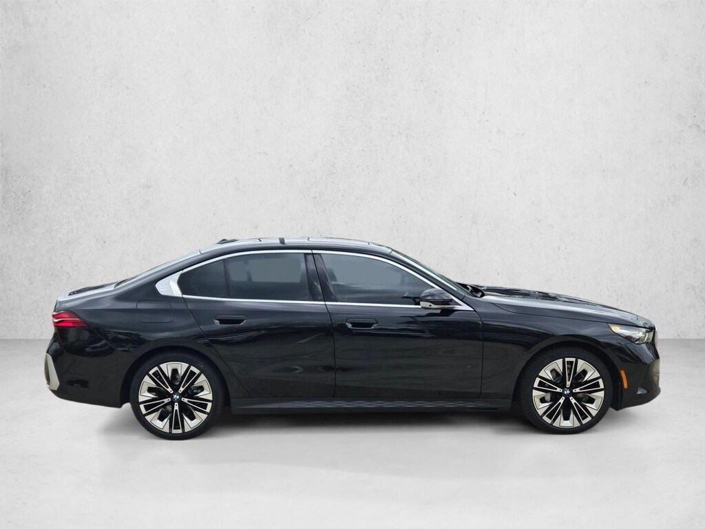 Used 2026 BMW 530i Sedan