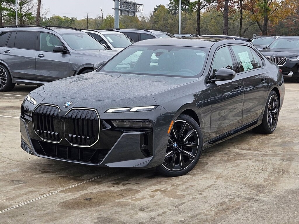 New 2026 BMW 740i Sedan