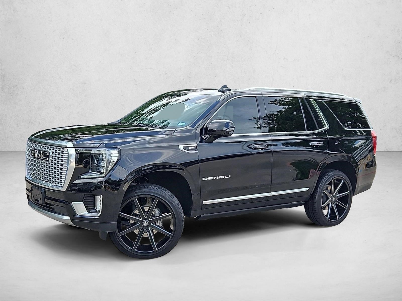 2024 GMC Yukon 4WD Denali's photo