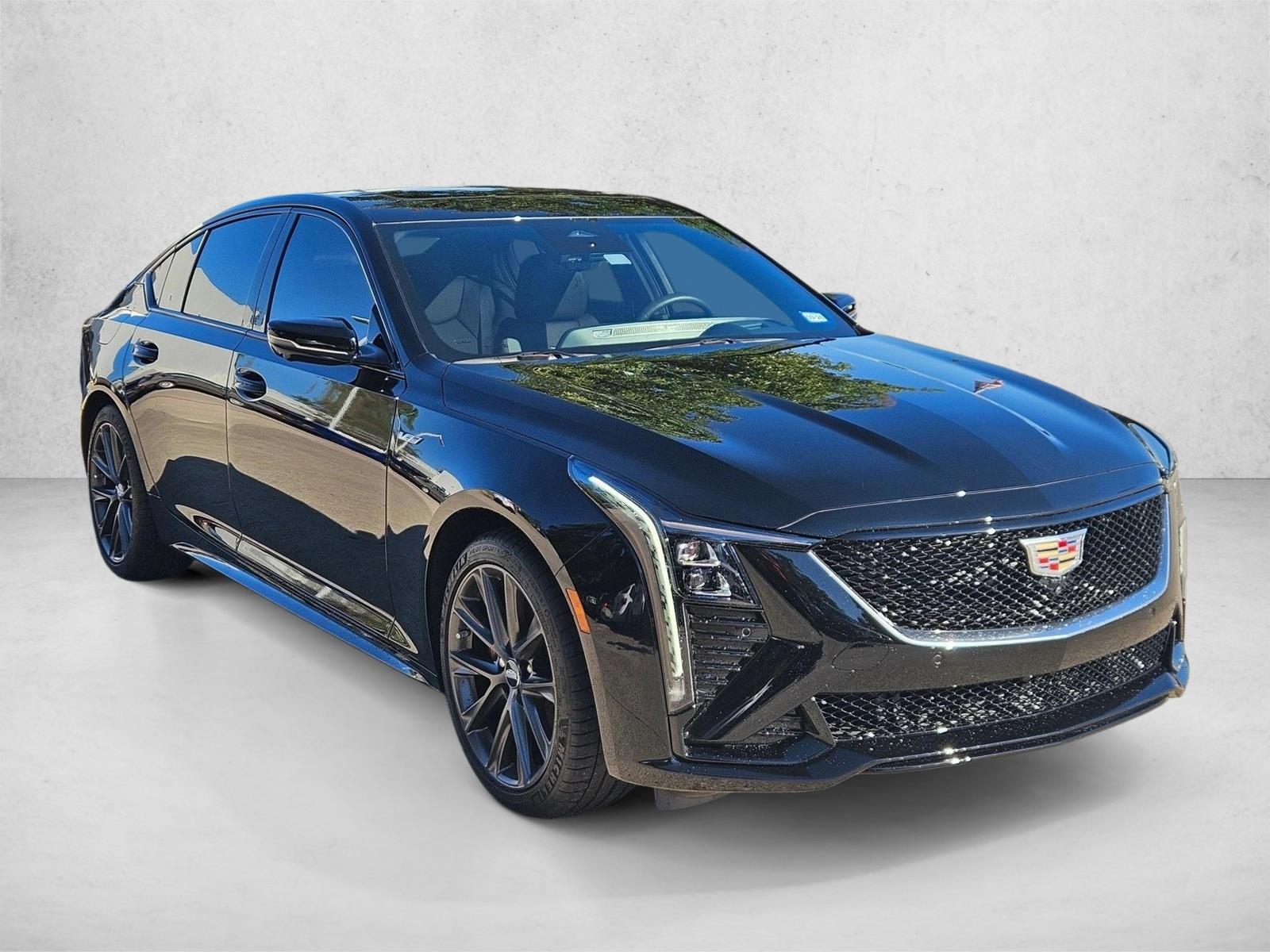 2025 Cadillac CT5 V photo 3