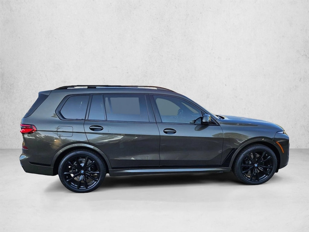 New 2026 BMW X7 xDrive40i SUV