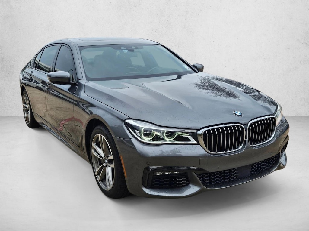 Used 2018 BMW 750i xDrive Sedan