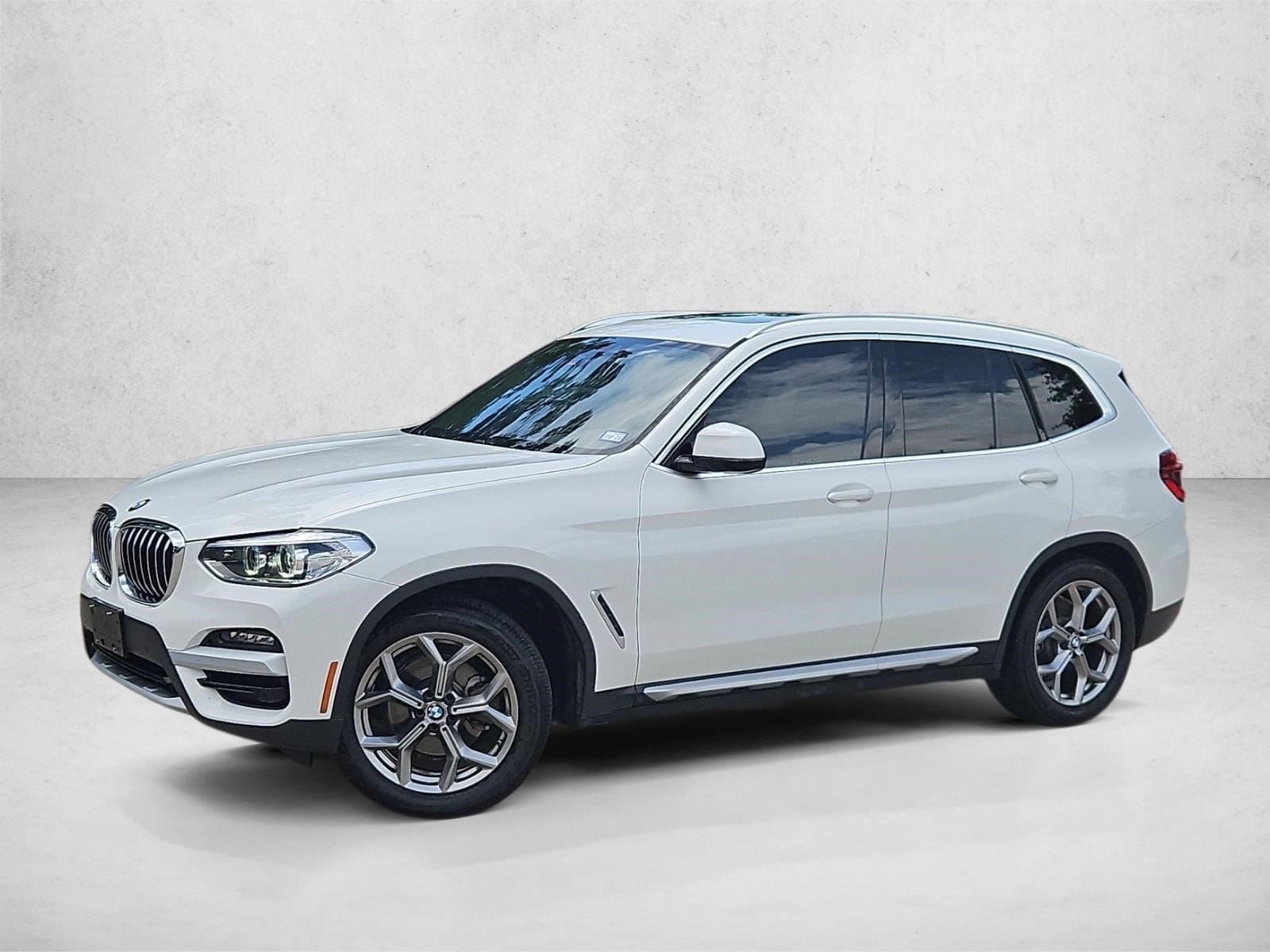 2020 BMW X3 sDrive30i's photo