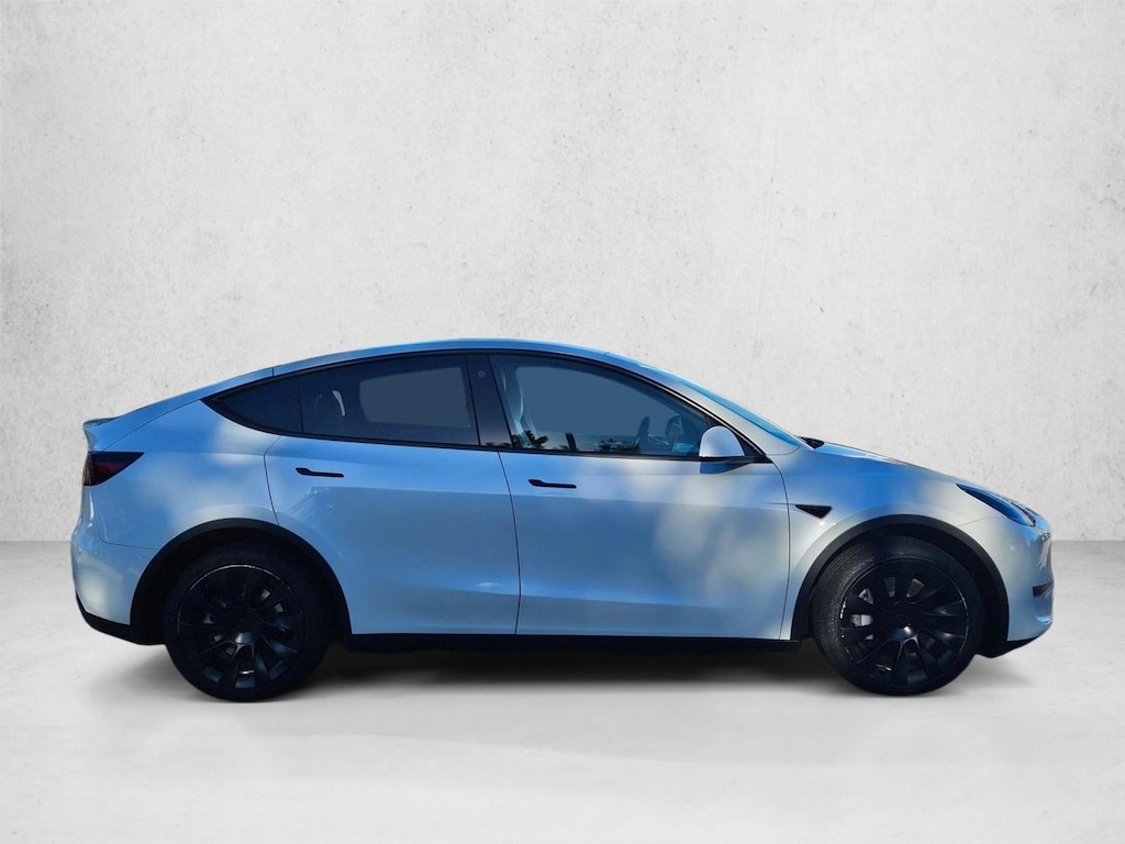 Used 2023 Tesla Model Y Long Range SUV