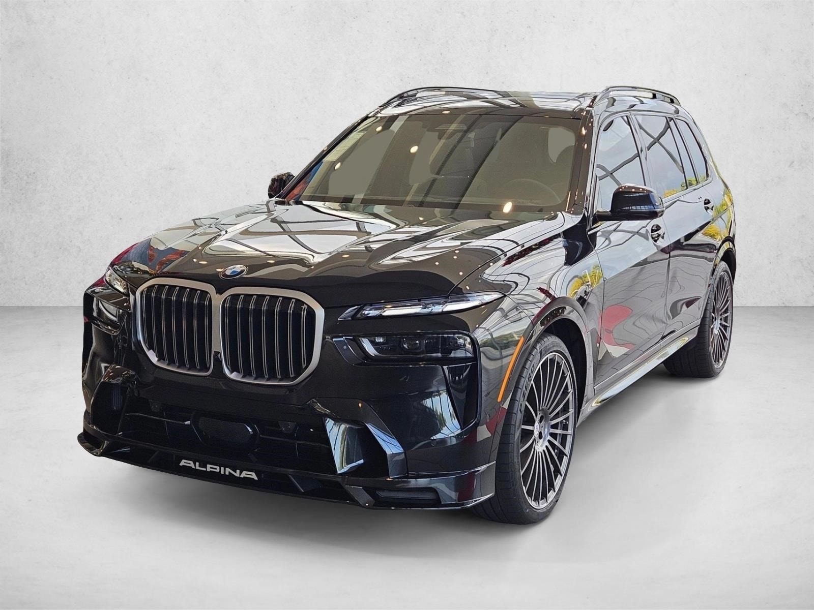 2026 BMW X7 ALPINA XB7's photo