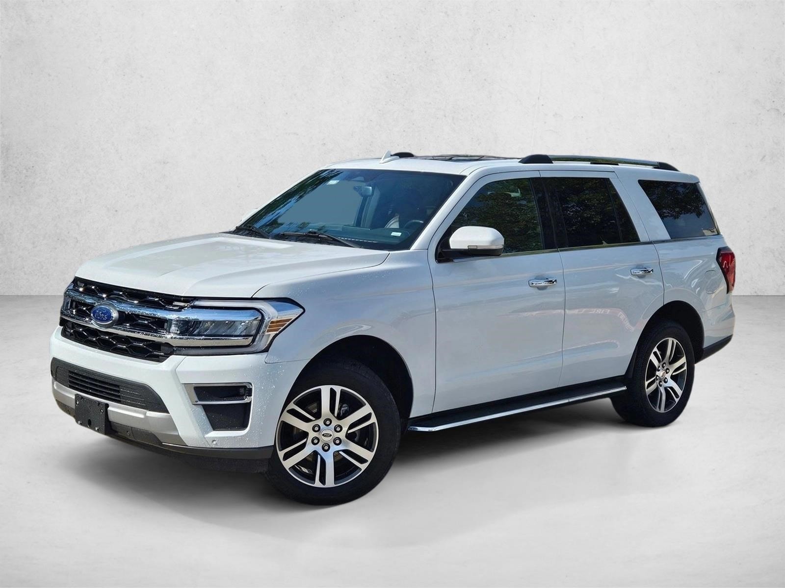 2023 Ford Expedition Limited's photo
