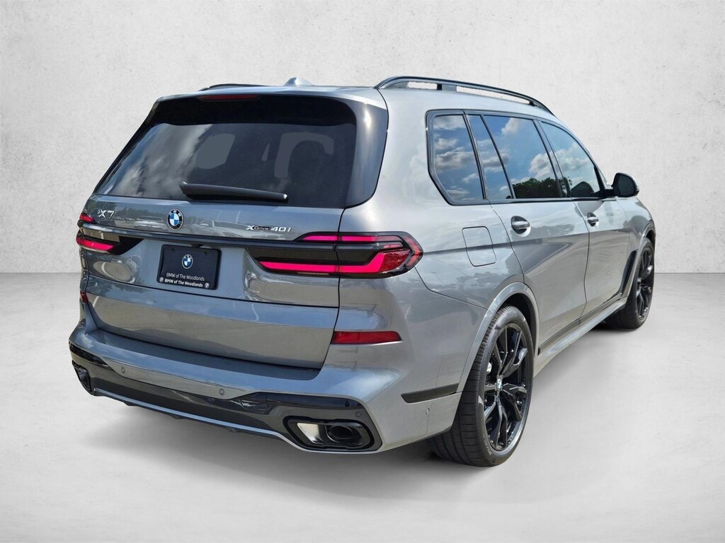 New 2026 BMW X7 xDrive40i SUV