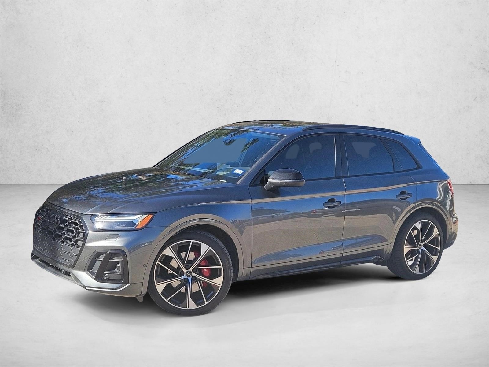 2022 Audi SQ5 Prestige's photo