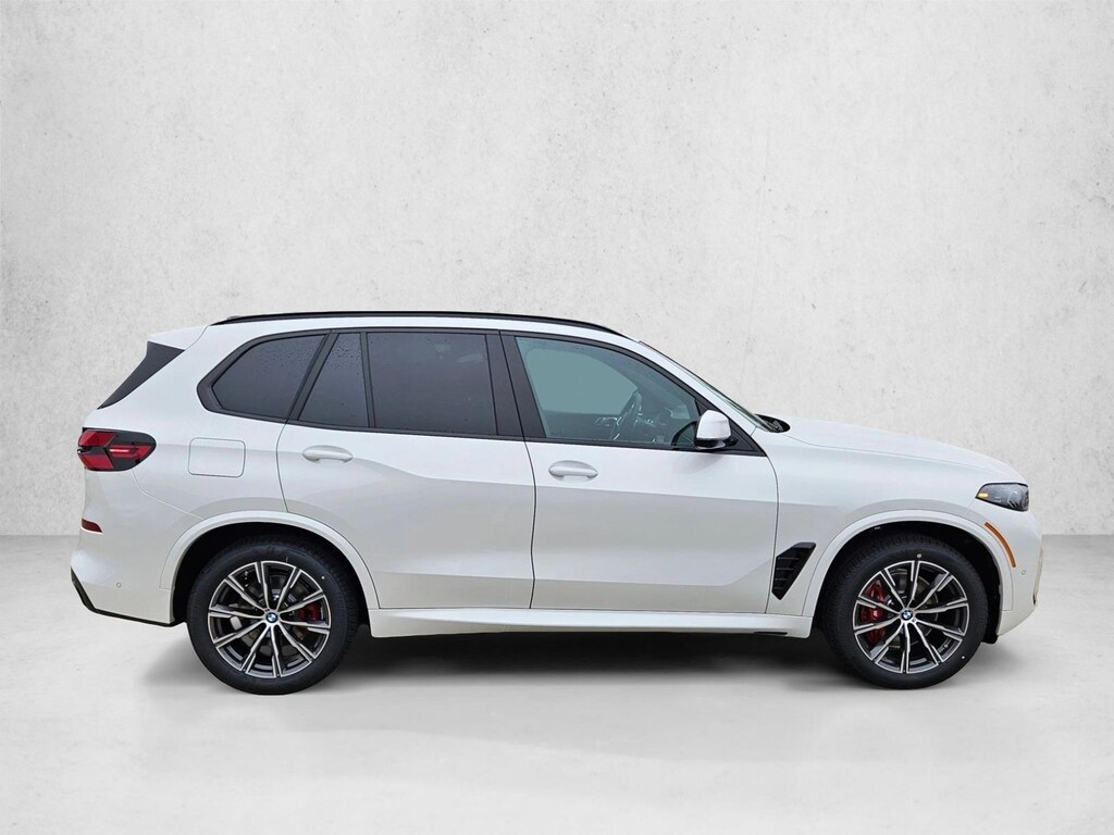 New 2026 BMW X5 sDrive40i SUV