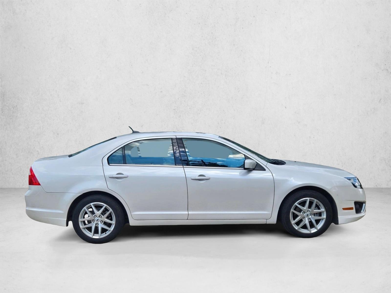 2012 Ford Fusion SEL photo 4