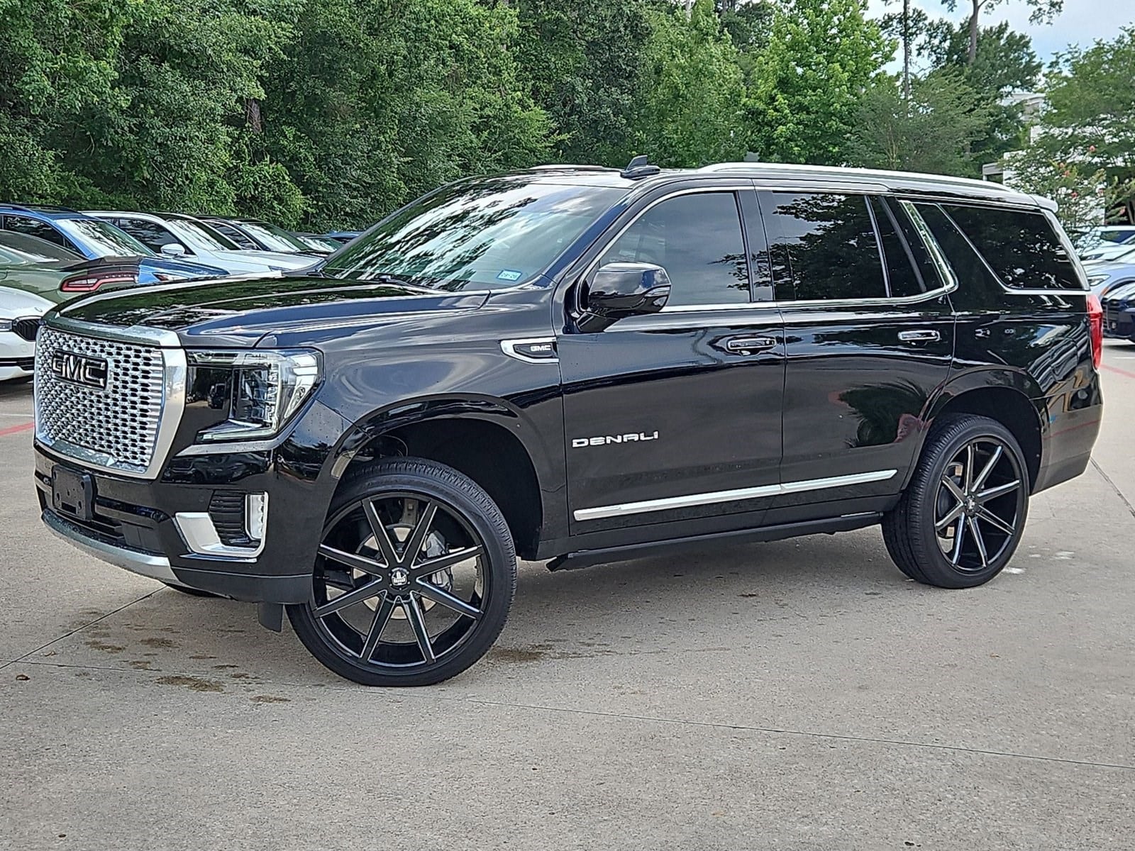 2024 GMC Yukon 4WD Denali's photo